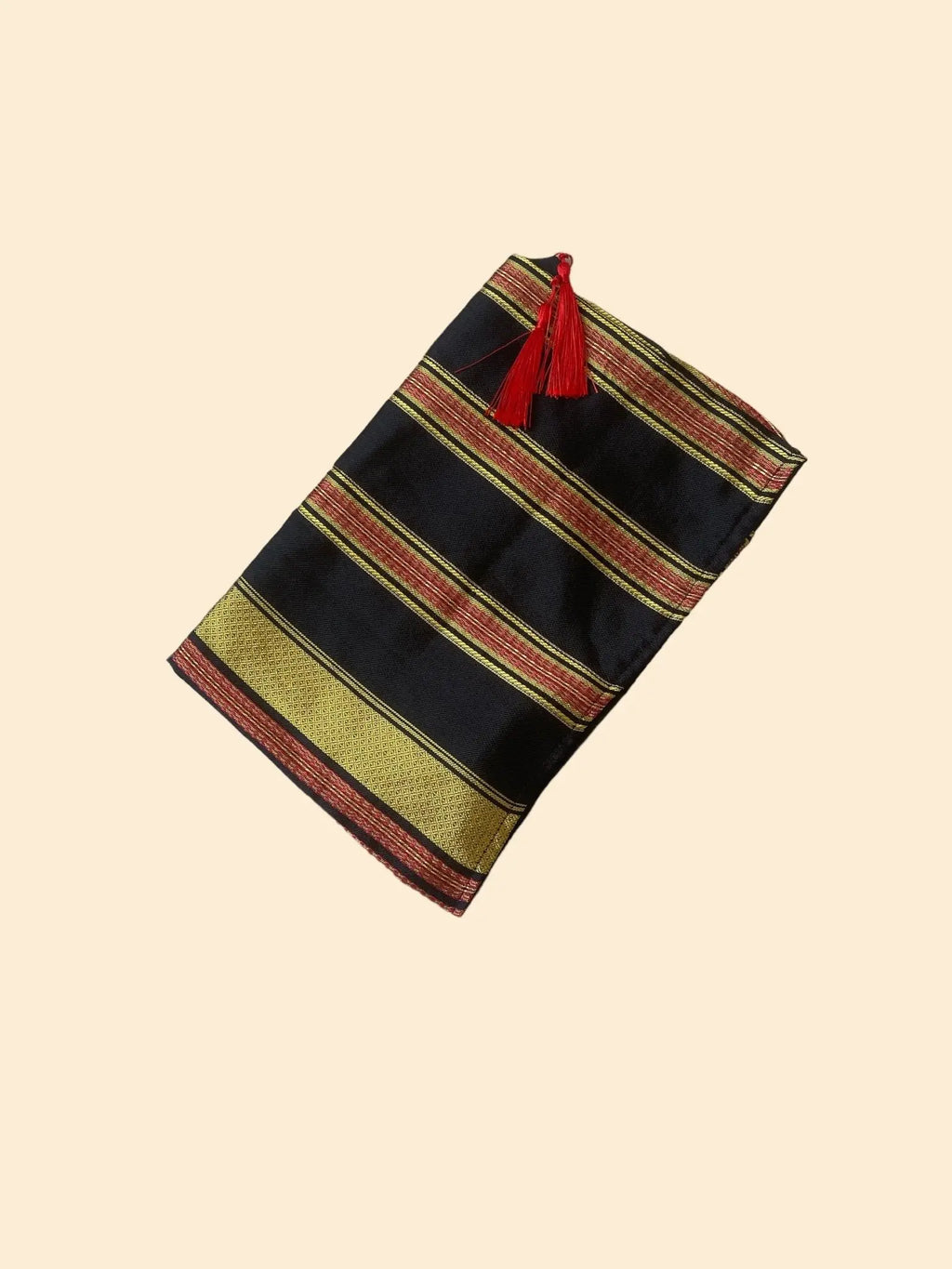 Chemin de table Berbère – Élégance artisanale et motifs inspirés de l'art berbère pour sublimer votre décoration