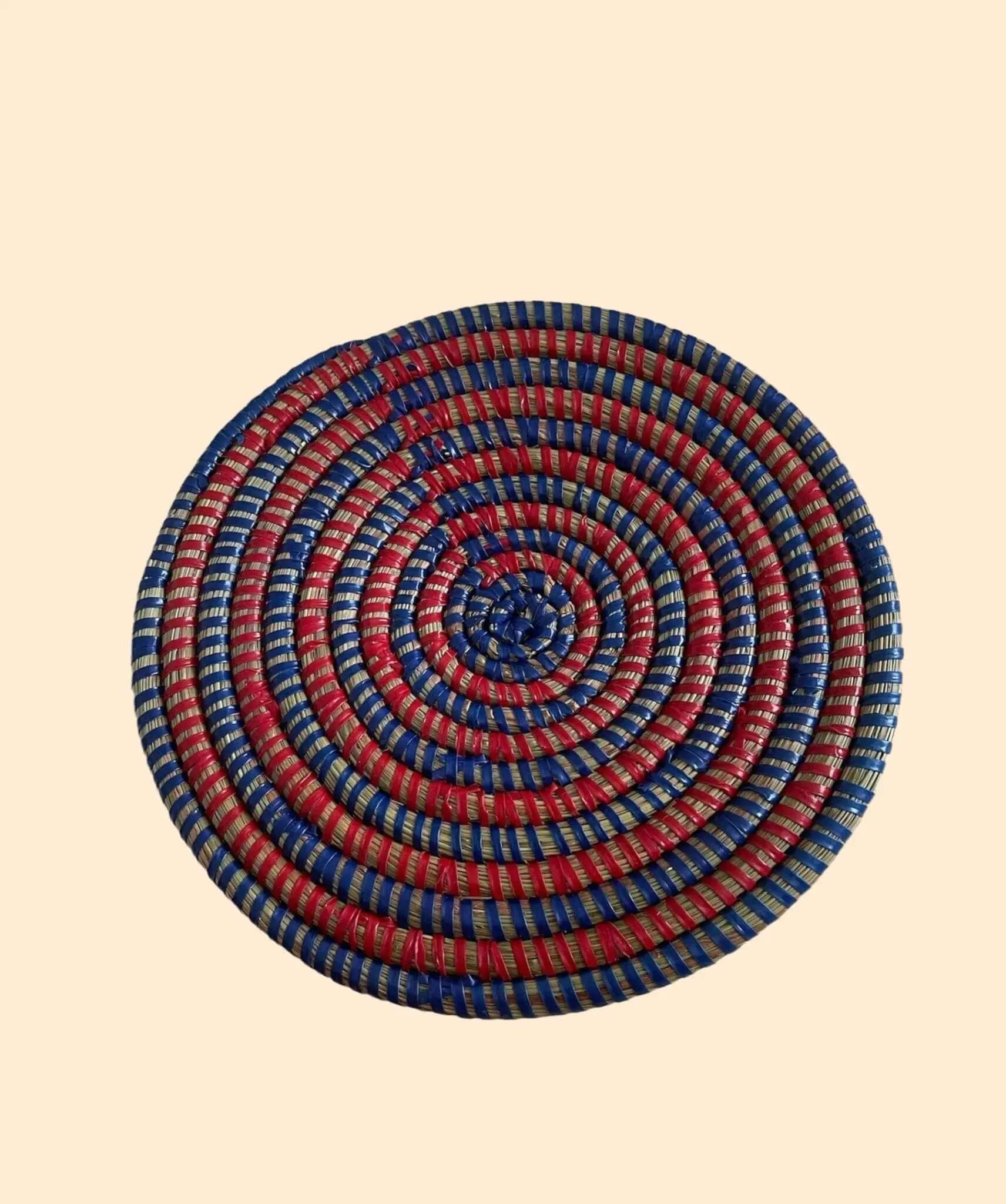 Dessous de plat LAYU en tissu africain fait main – Accessoire décoratif et pratique pour votre table
