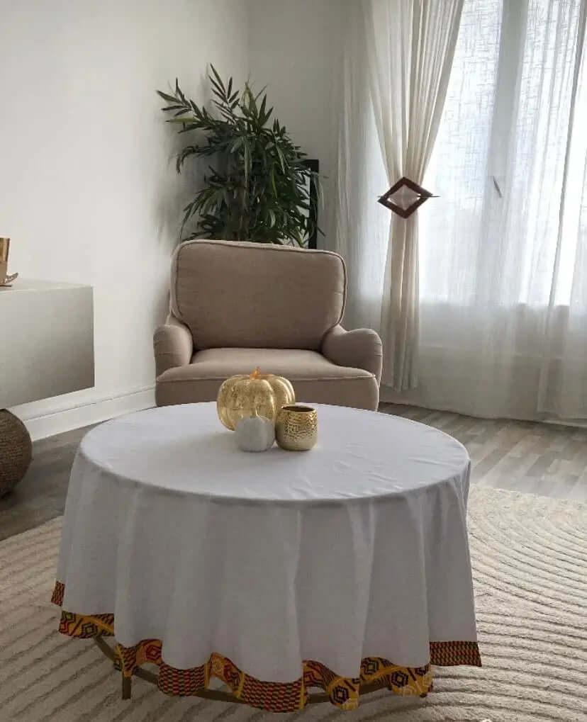 Nappe de table wax Kente Keur Nani, en tissu africain authentique, aux motifs vibrants et colorés, parfaite pour une décoration élégante et traditionnelle